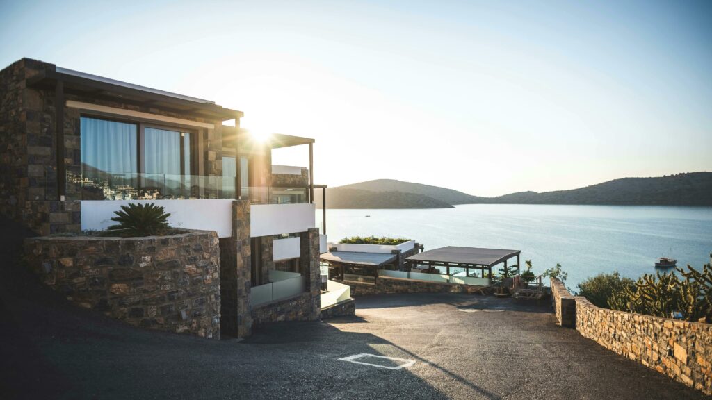 property with a waterfront view used in a blog about airbnb alternatives for property managers